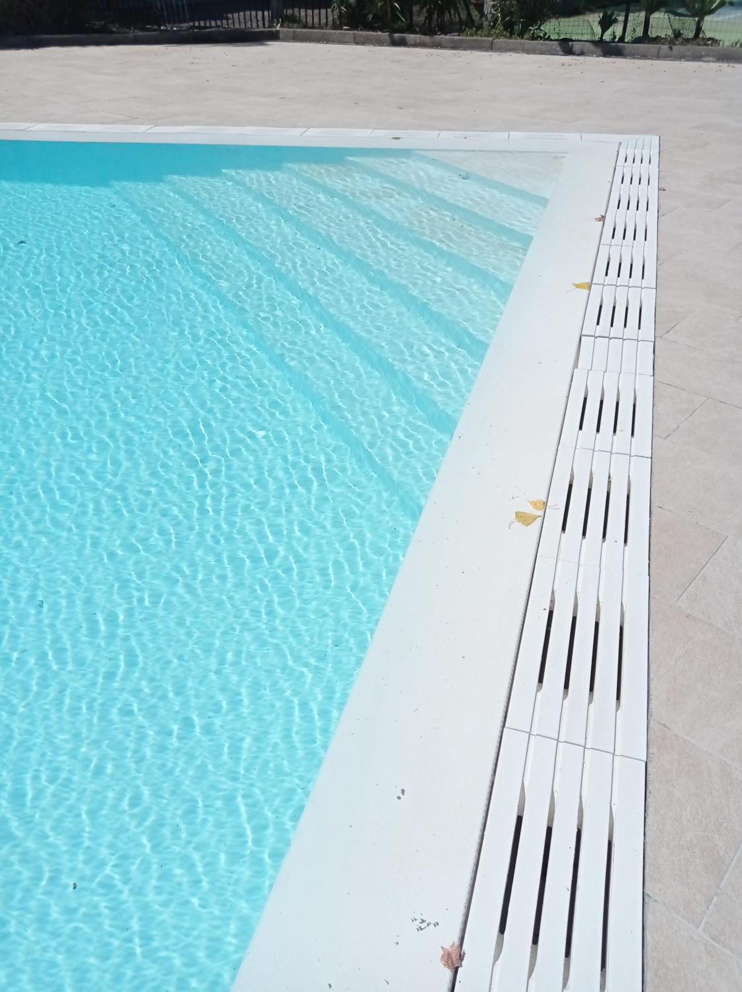 Bouganville Residence カラタビアーノ エクステリア 写真